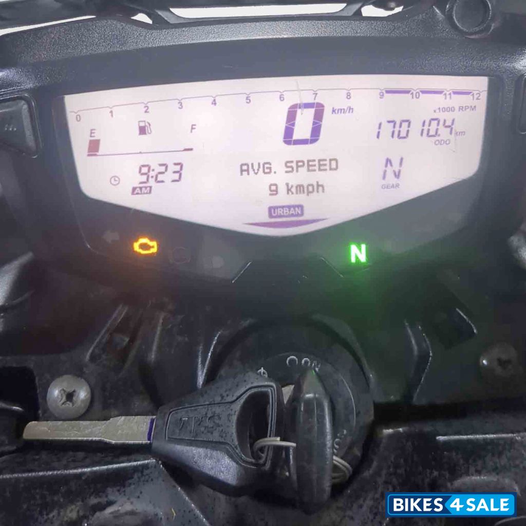 TVS Apache RTR 160 4V