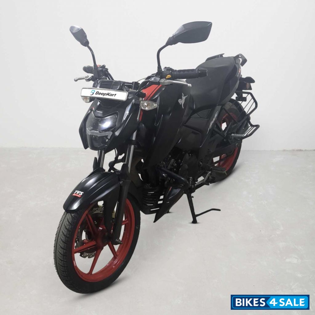 TVS Apache RTR 160 4V