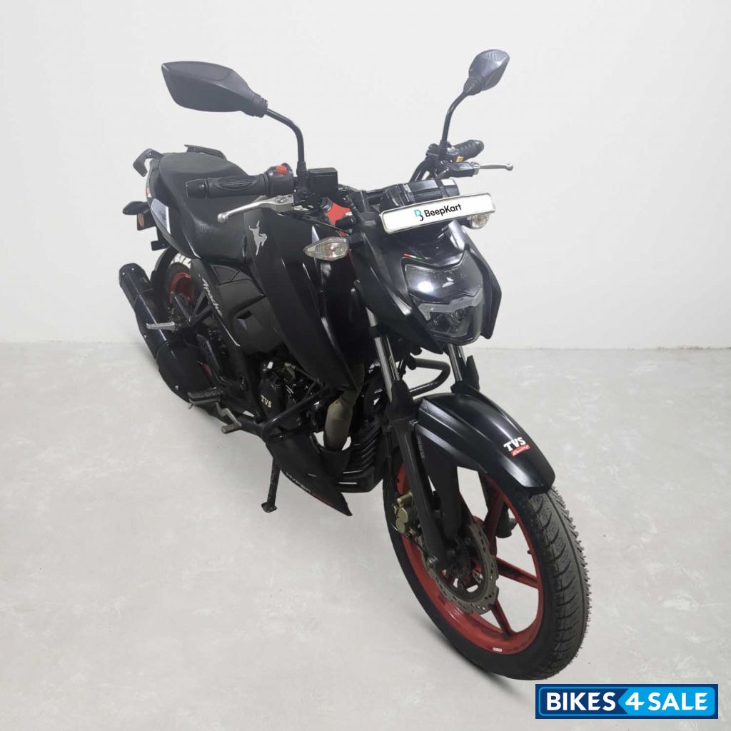 TVS Apache RTR 160 4V