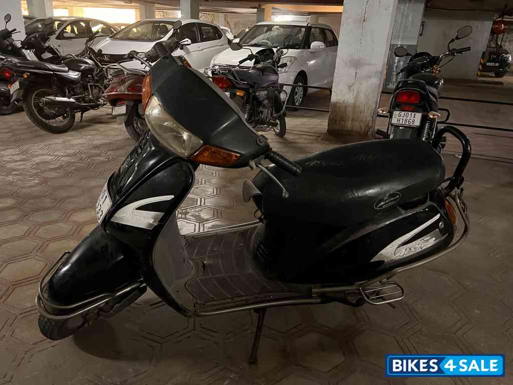 Black Honda Activa