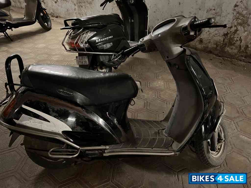 Black Honda Activa