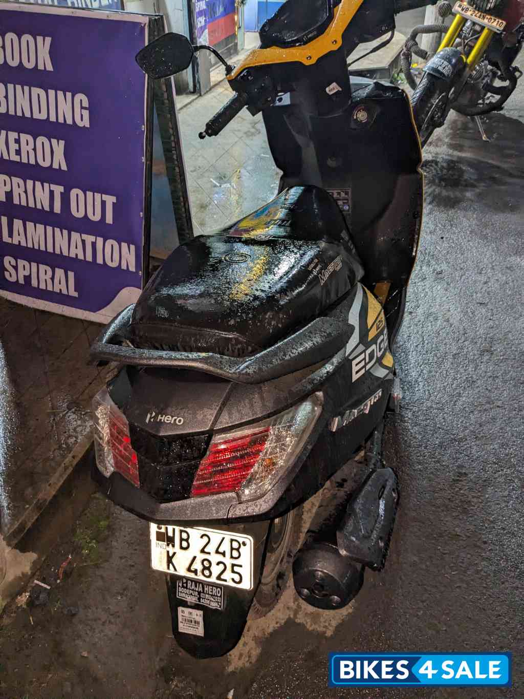 Prismatic Yellow Hero Maestro Edge 125 BS6