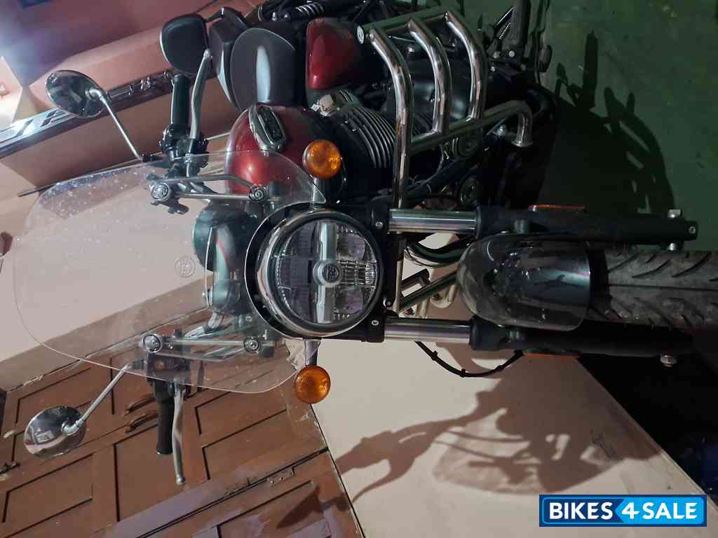 Royal Enfield Meteor 350 Supernova