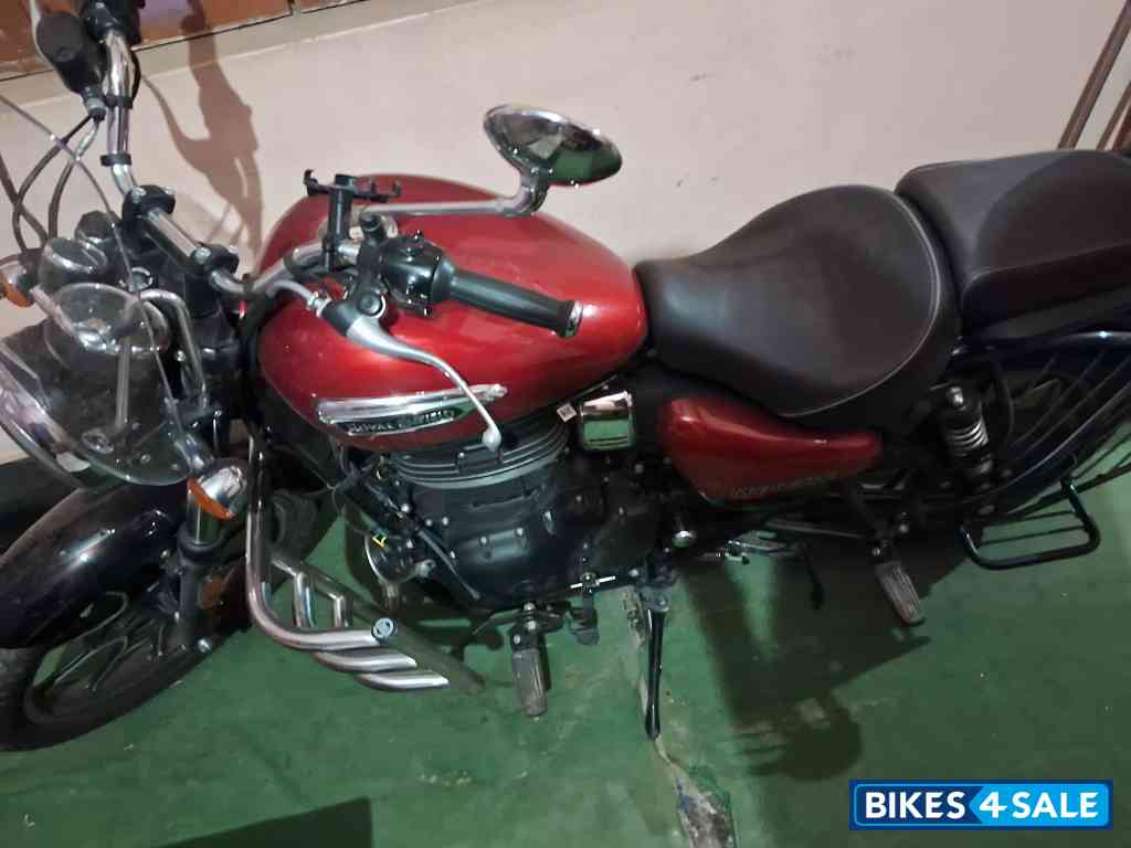 Royal Enfield Meteor 350 Supernova