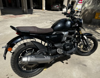 Black TVS Ronin SS