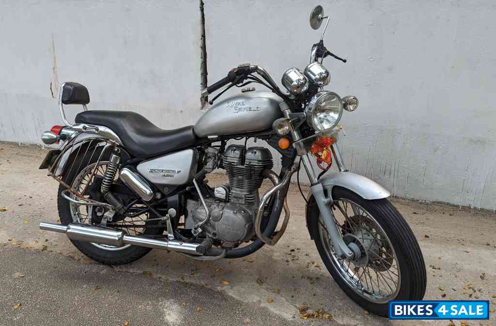 Silver Royal Enfield Thunderbird TwinSpark 350
