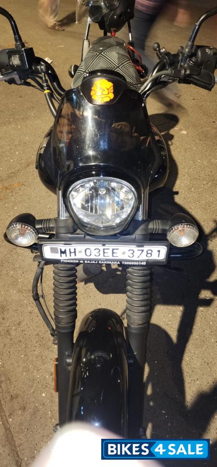 Black Bajaj Avenger Street 160 BS6