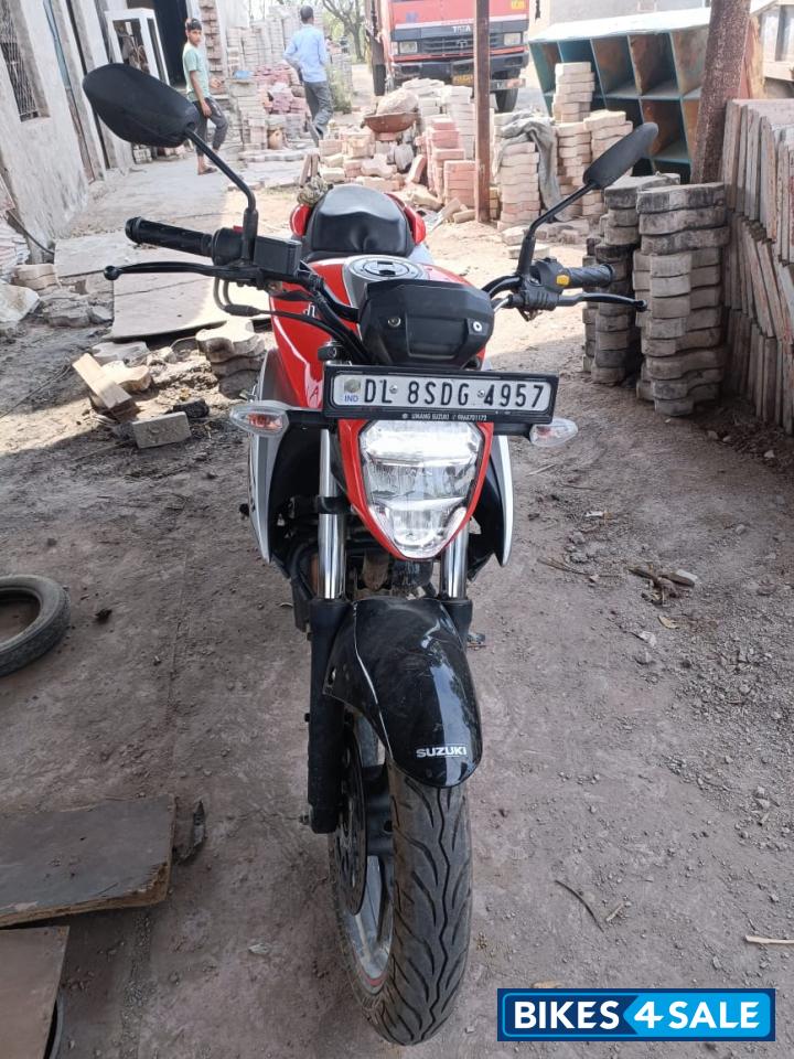 Orange Suzuki Gixxer BS6