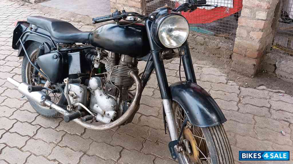 Royal Enfield Bullet 350