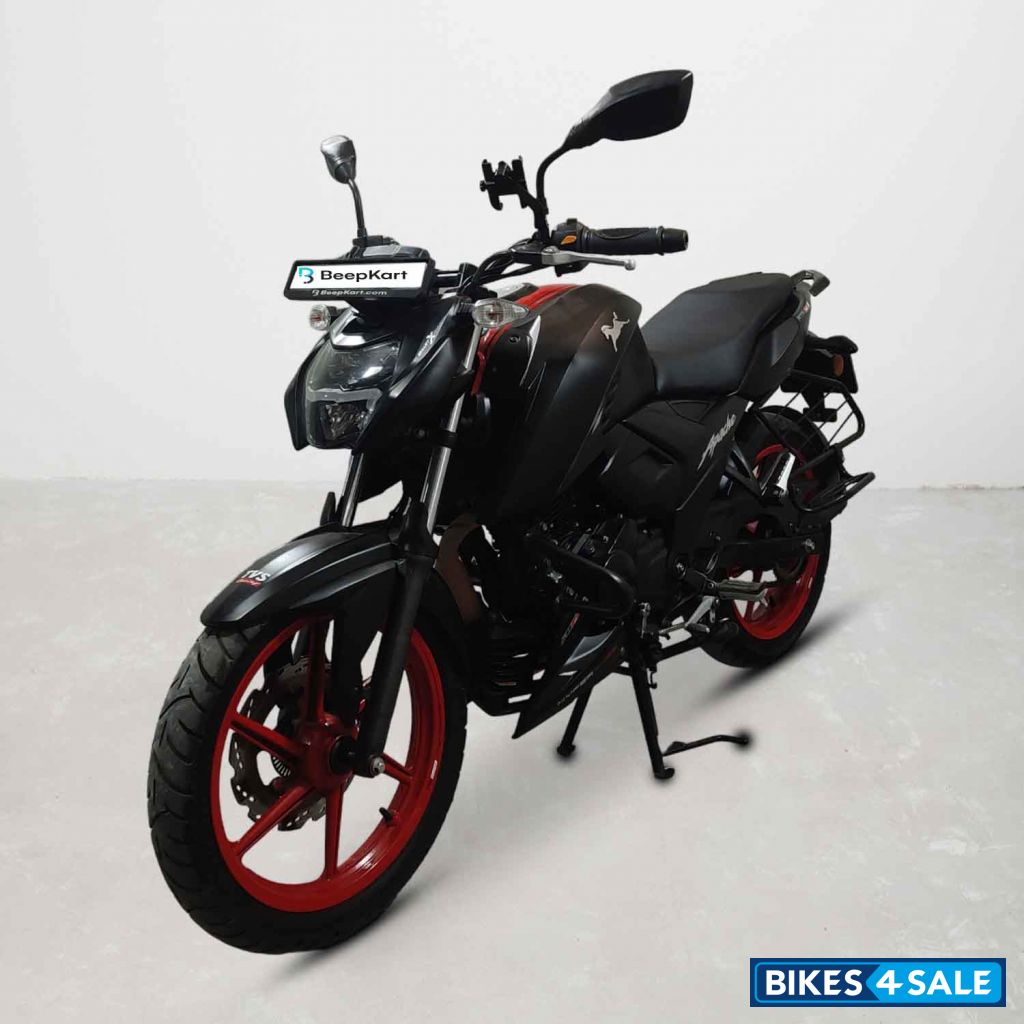 TVS Apache RTR 160 4V