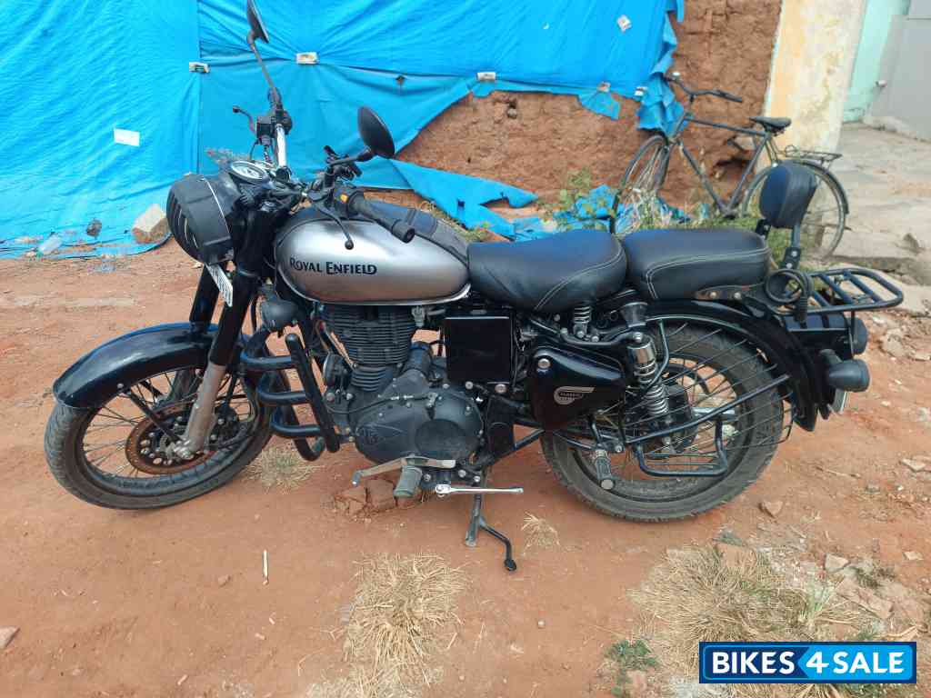 Metallic Grey Royal Enfield Classic 350