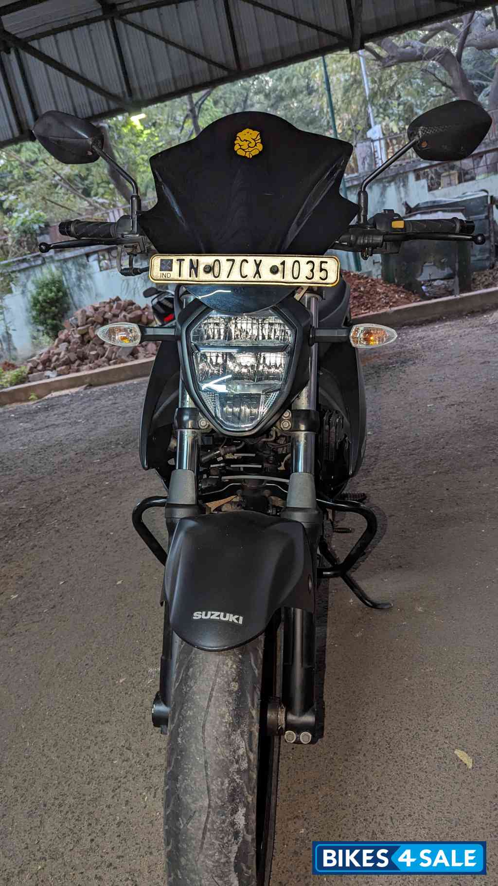 Black Suzuki Gixxer 250 BS6