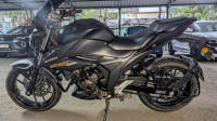 Black Suzuki Gixxer 250 BS6