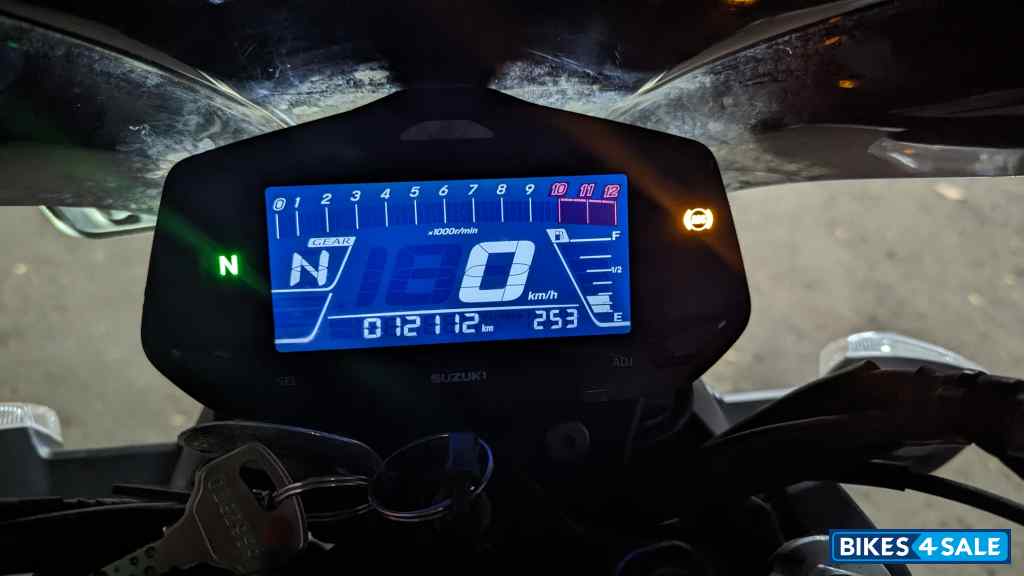 Black Suzuki Gixxer 250 BS6