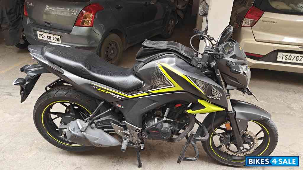 Honda CB Hornet 160R