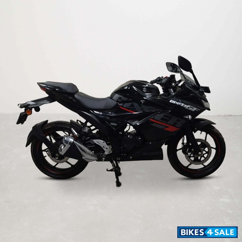 Suzuki Gixxer SF