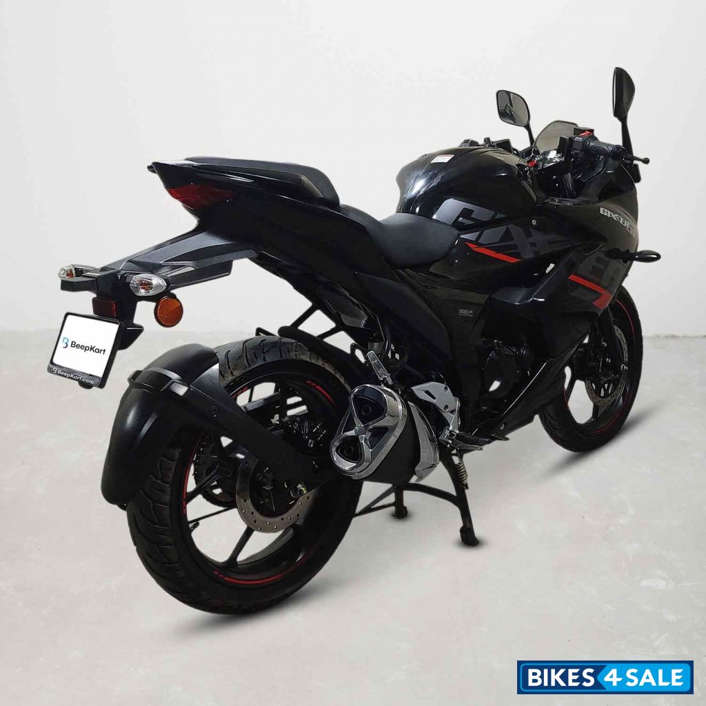 Suzuki Gixxer SF