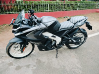 Bajaj Pulsar RS 200 BS6