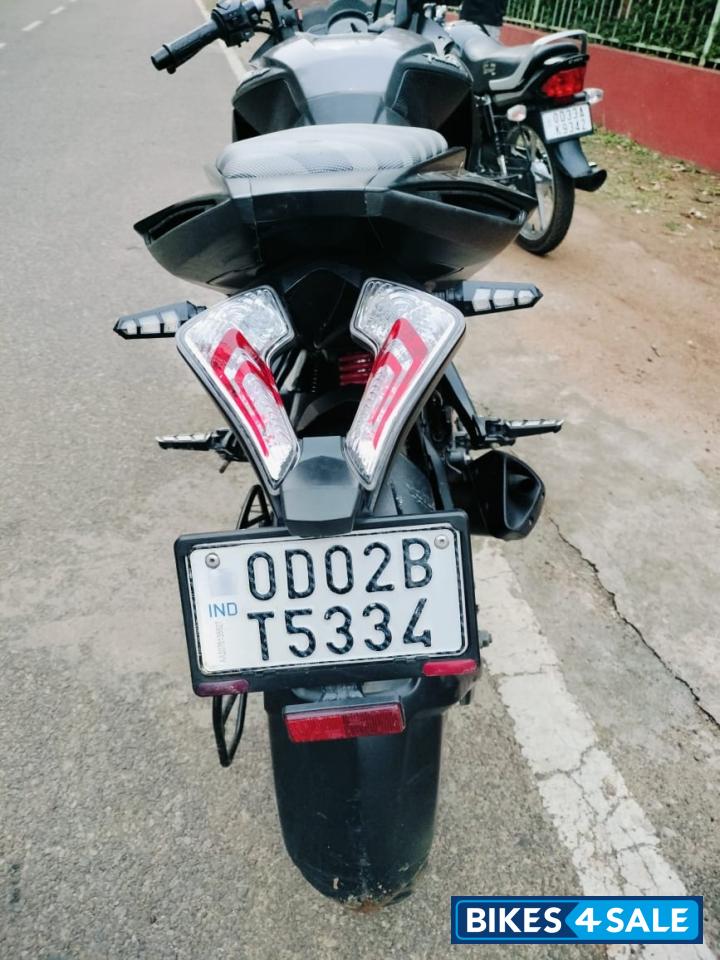 Bajaj Pulsar RS 200 BS6