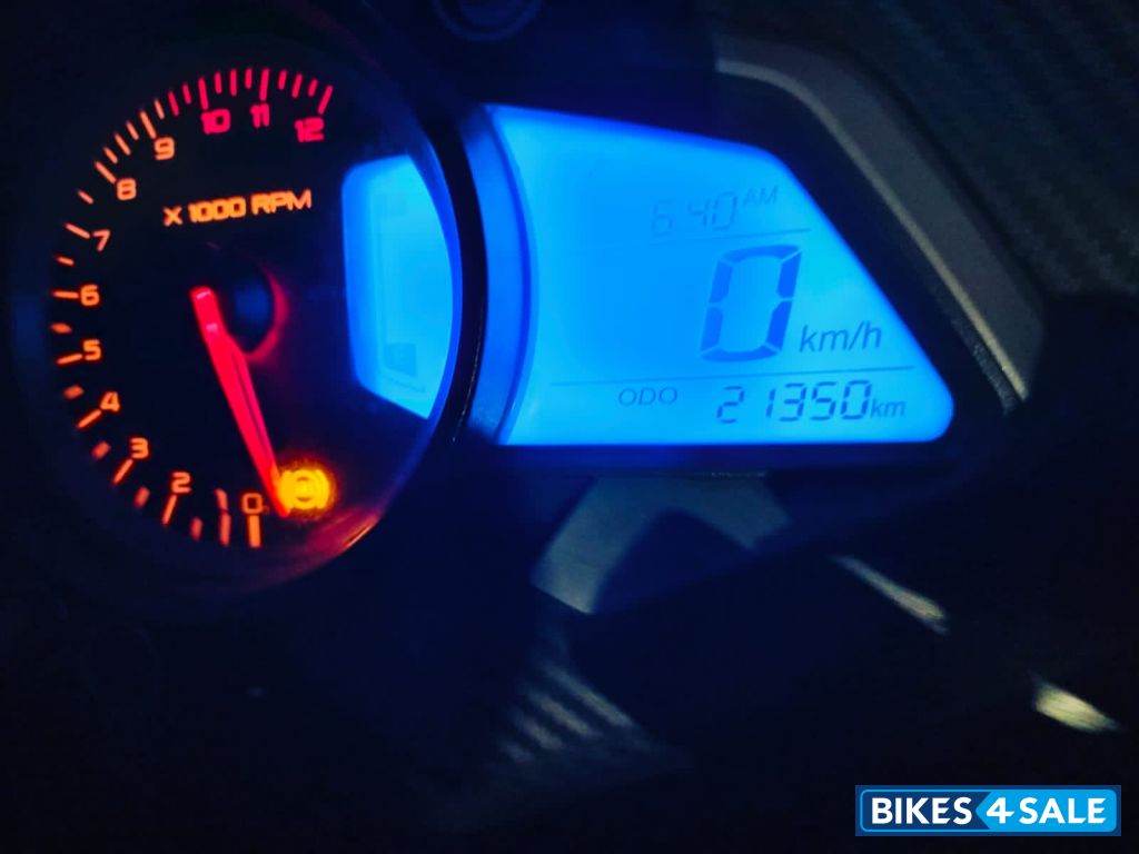 Bajaj Pulsar RS 200 BS6