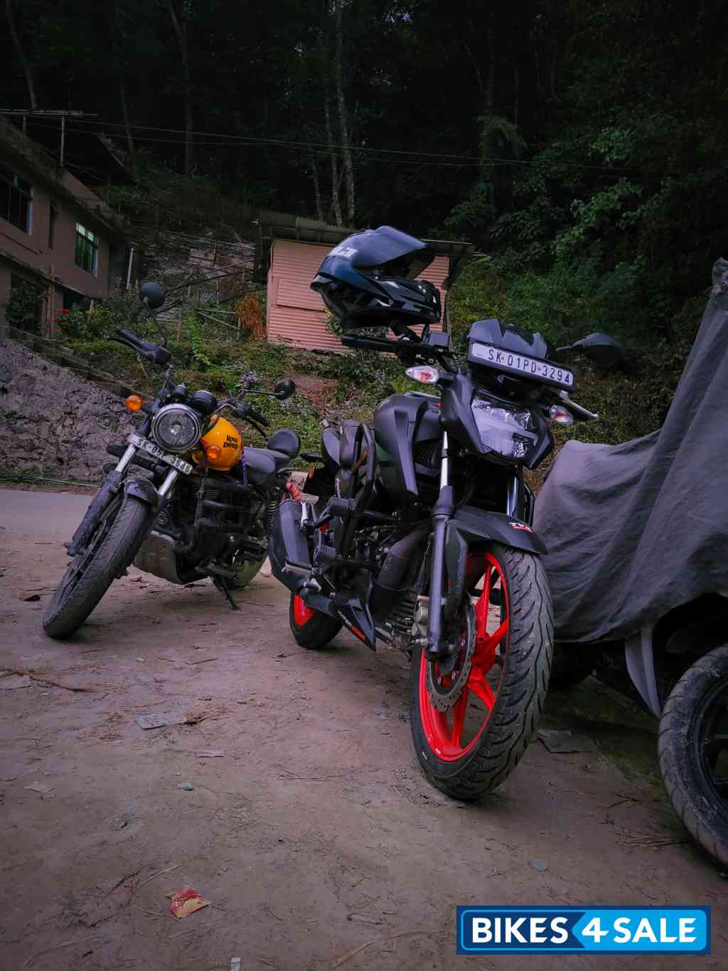 Matte Black TVS Apache RTR 160 4V Special Edition