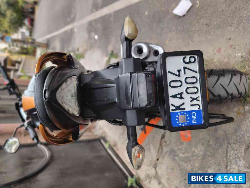 Black And Orange Suzuki Gixxer ABS Black And Orange Suzuki Gixxer ABS