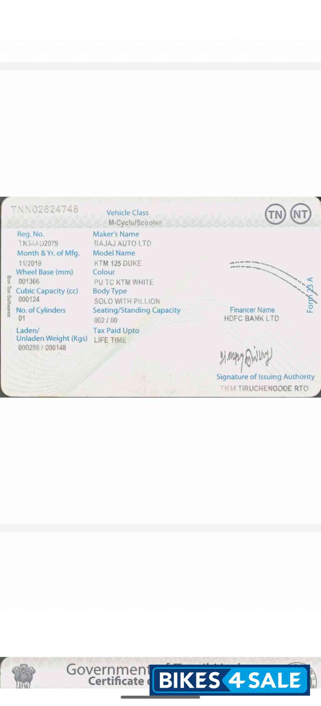 White KTM Duke 125 2020