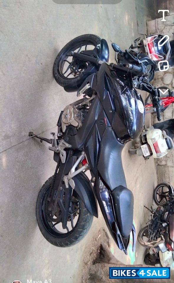 Charry Black Bajaj Pulsar NS200
