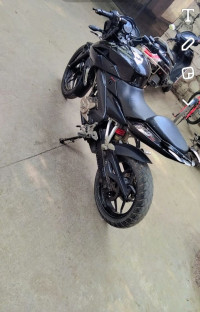 Charry Black Bajaj Pulsar NS200
