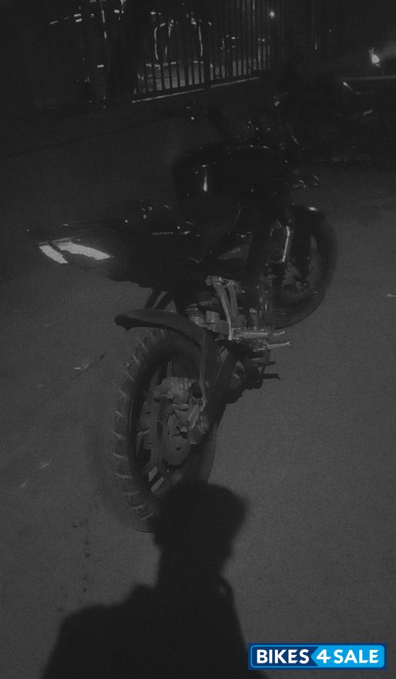 Charry Black Bajaj Pulsar NS200