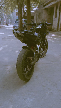 Charry Black Bajaj Pulsar NS200