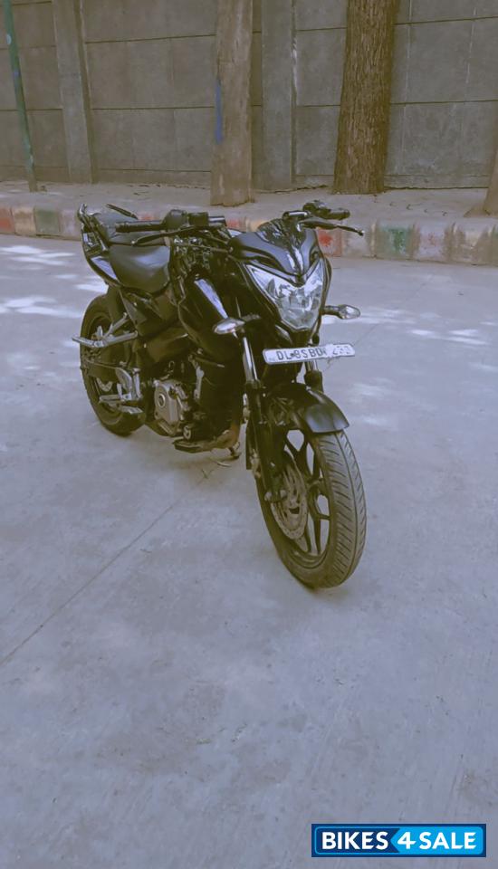 Charry Black Bajaj Pulsar NS200