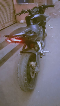 Charry Black Bajaj Pulsar NS200