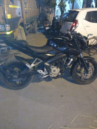 Charry Black Bajaj Pulsar NS200