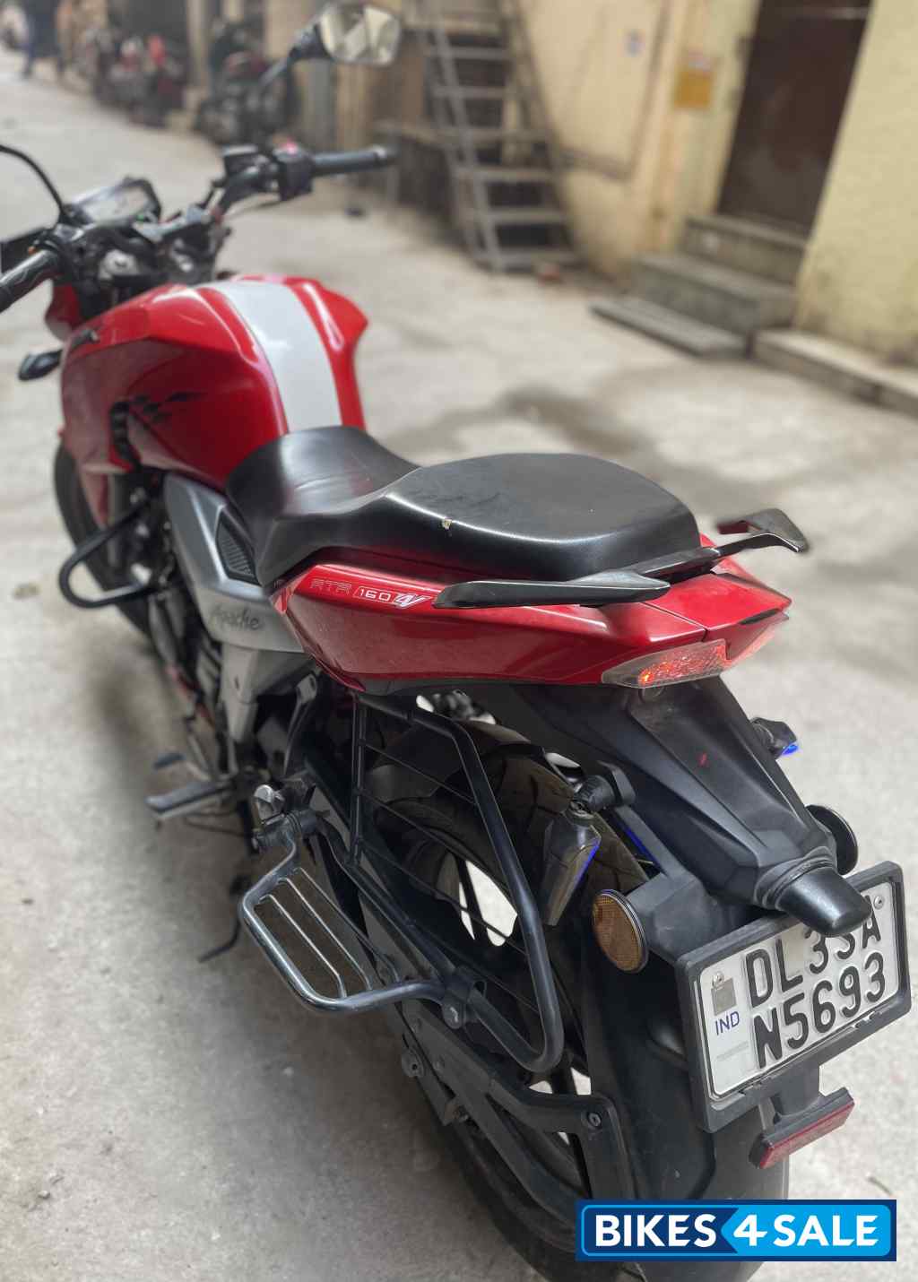 TVS Apache RTR 160 4V
