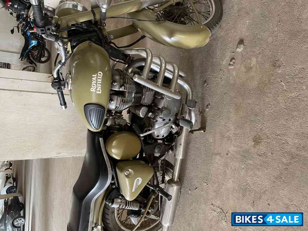 Royal Enfield Classic Desert Storm