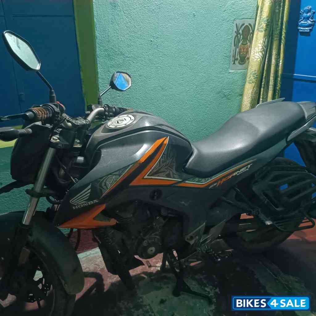 Honda CB Hornet 160R Honda CB Hornet 160R