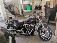 Black Harley Davidson Low Rider