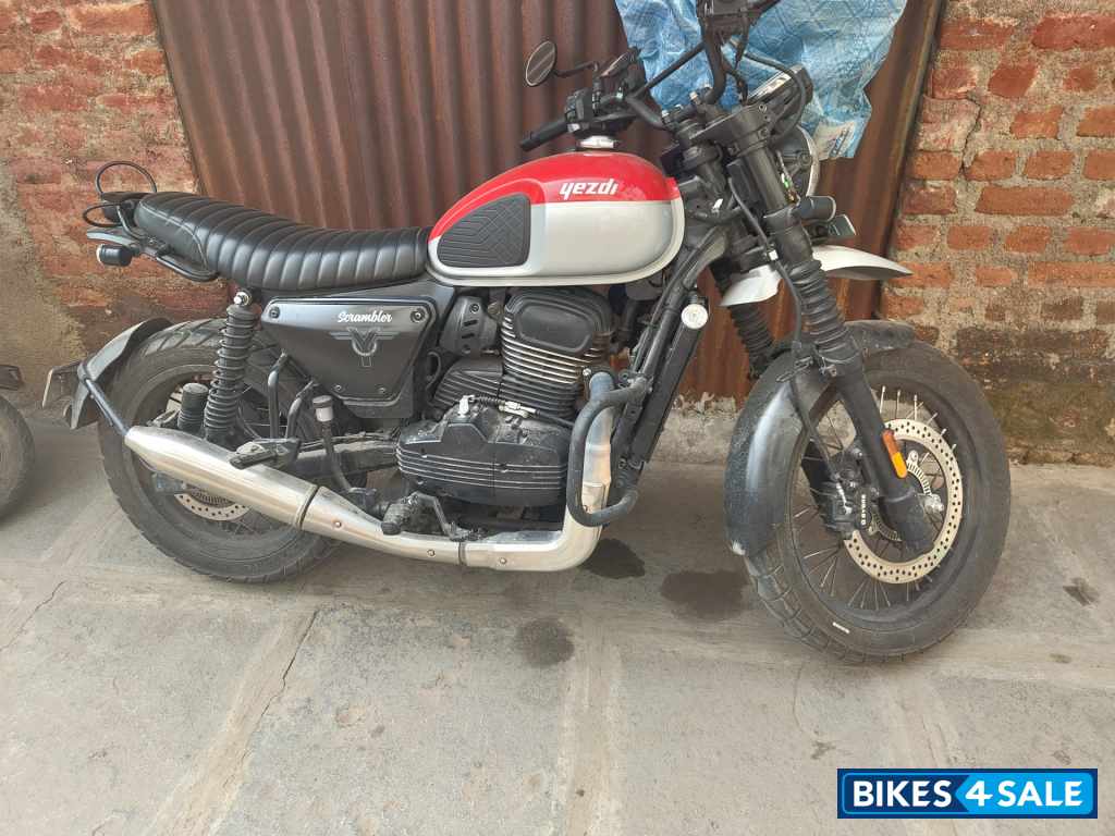 Rebel Red Yezdi Scrambler Dual Tone