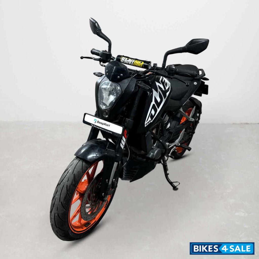 KTM Duke 200
