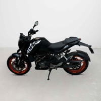 KTM Duke 200