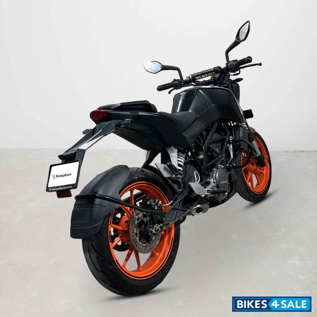 KTM Duke 200
