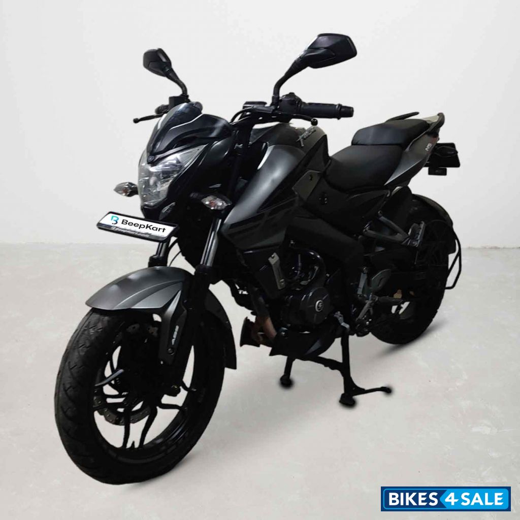 Bajaj Pulsar NS200