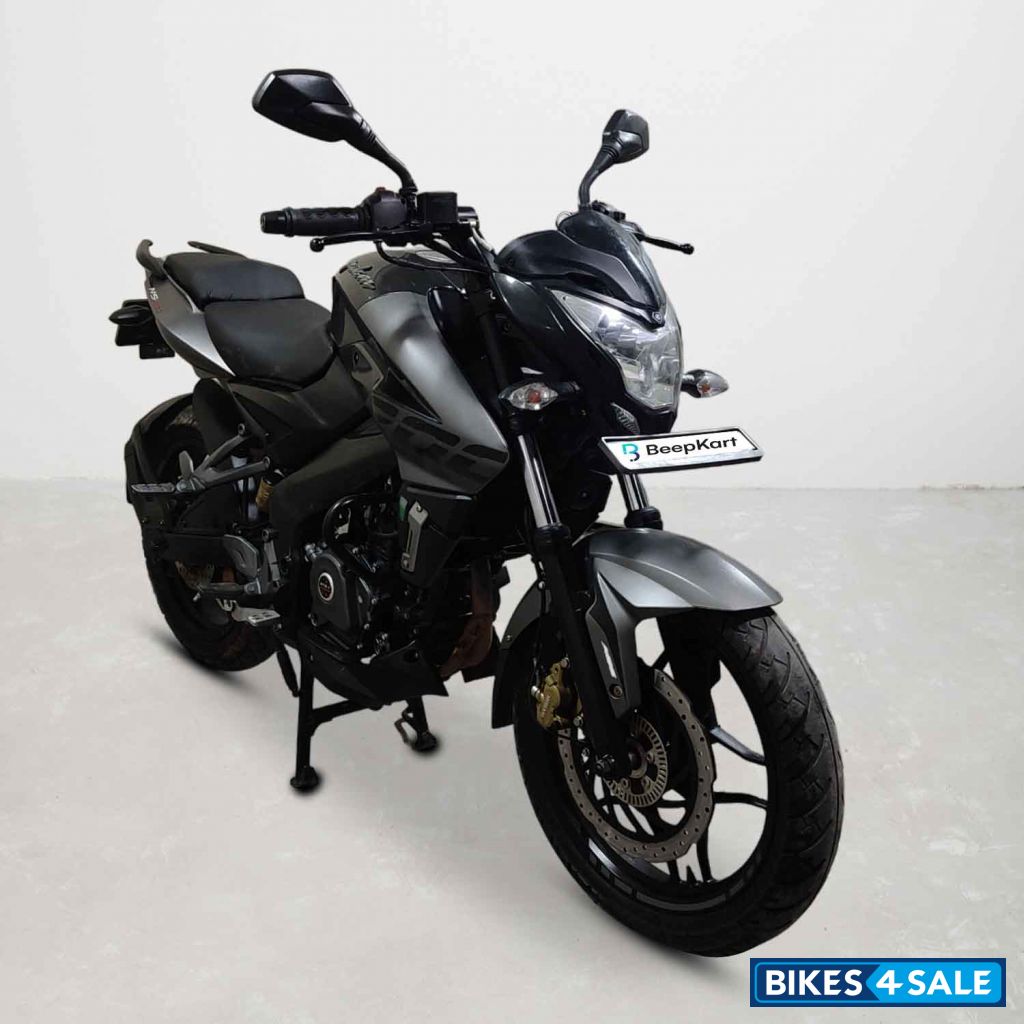Bajaj Pulsar NS200