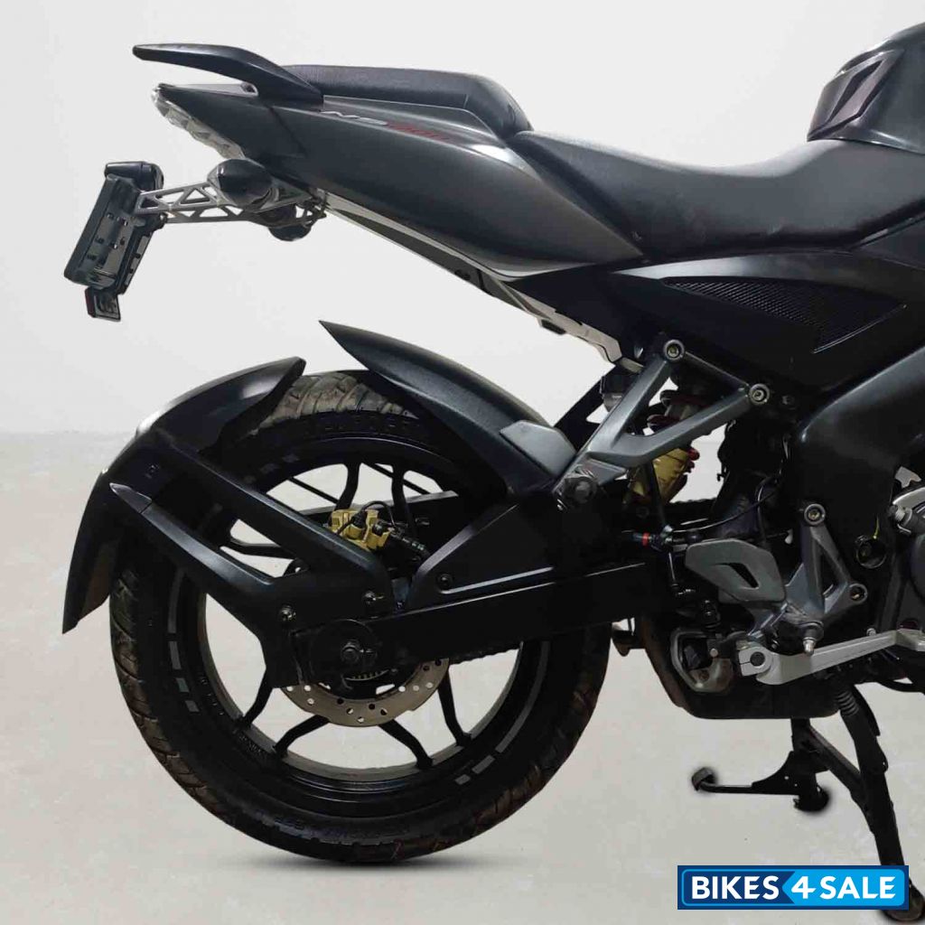Bajaj Pulsar NS200