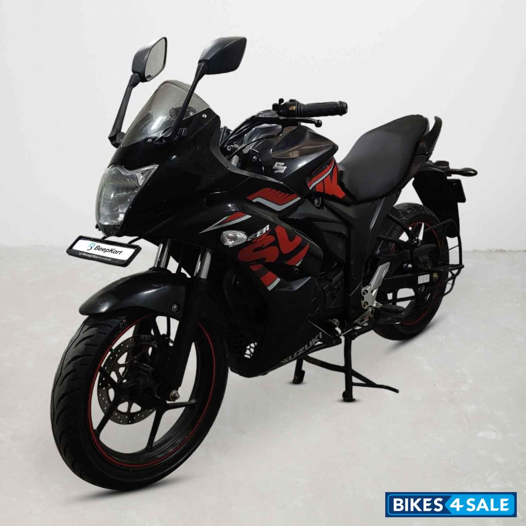 Suzuki Gixxer SF