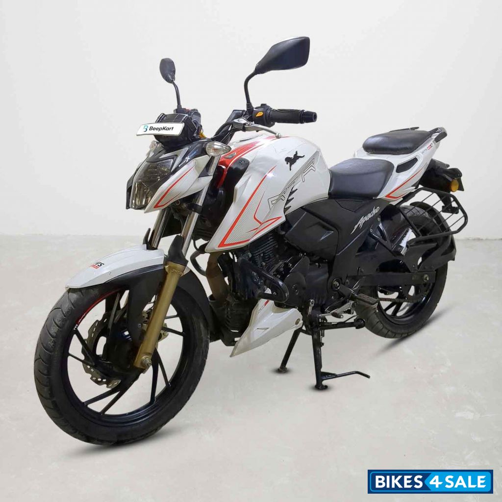 TVS Apache RTR 200 4V
