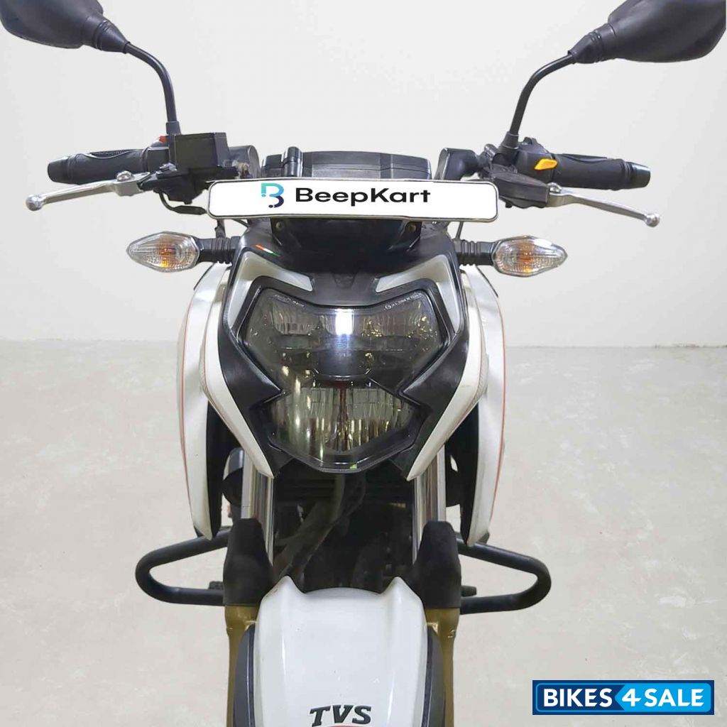 TVS Apache RTR 200 4V