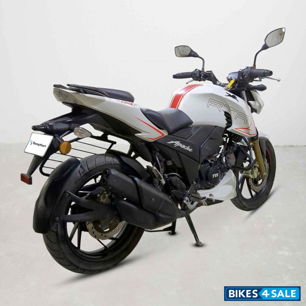 TVS Apache RTR 200 4V