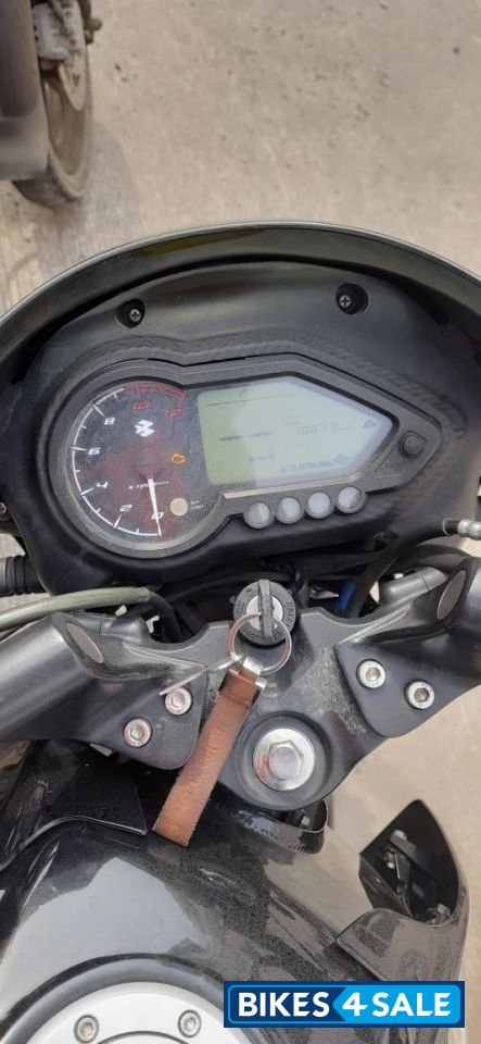 Bajaj Pulsar 150 Neon BS6